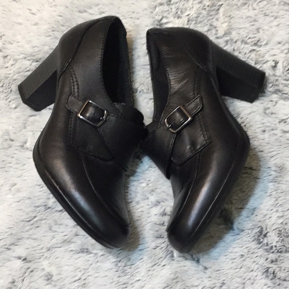 Clarks Shoes - Clarks Collection Brynn Poppy High Heel Loafer 8.5